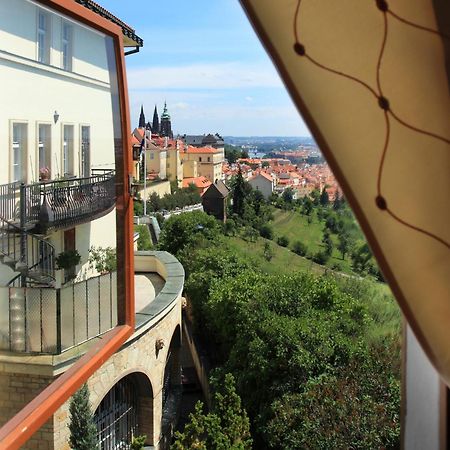 Questenberg Hotel Prag Exteriör bild